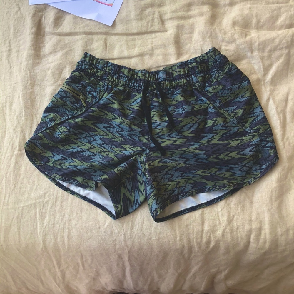 Northface Running Shorts - Medium